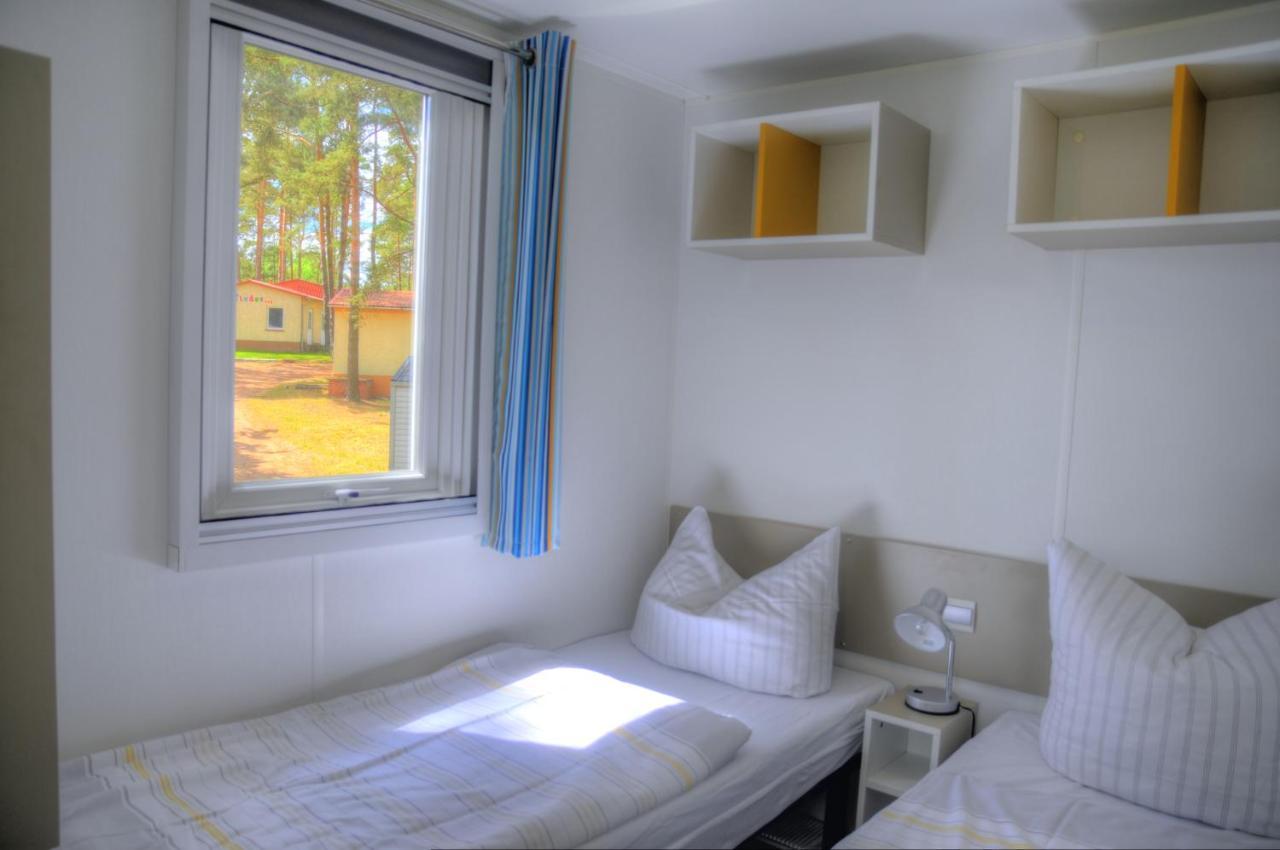 Camping-Und Ferienpark Havelberge Gross Quassow Exterior foto