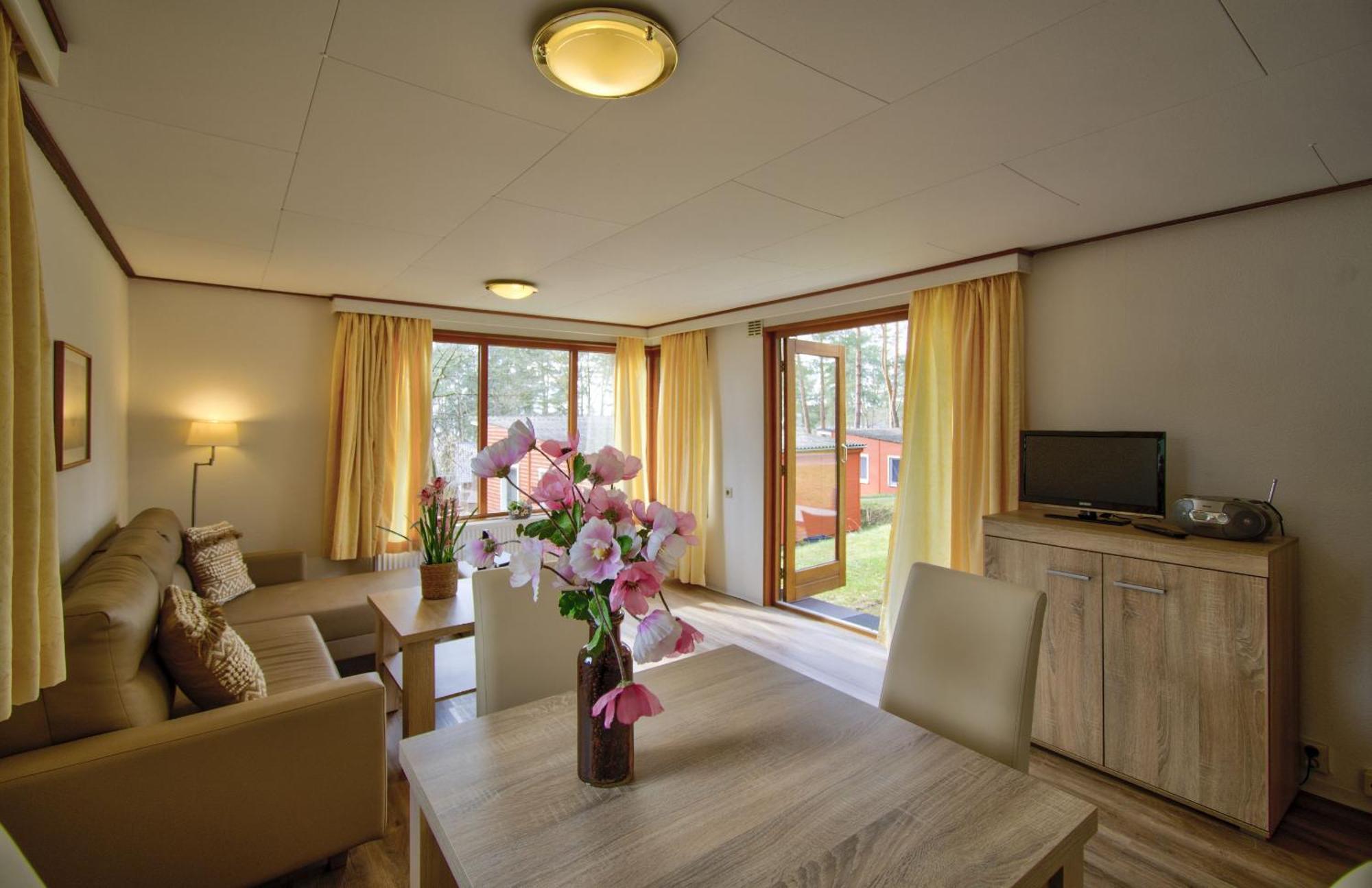 Camping-Und Ferienpark Havelberge Gross Quassow Exterior foto