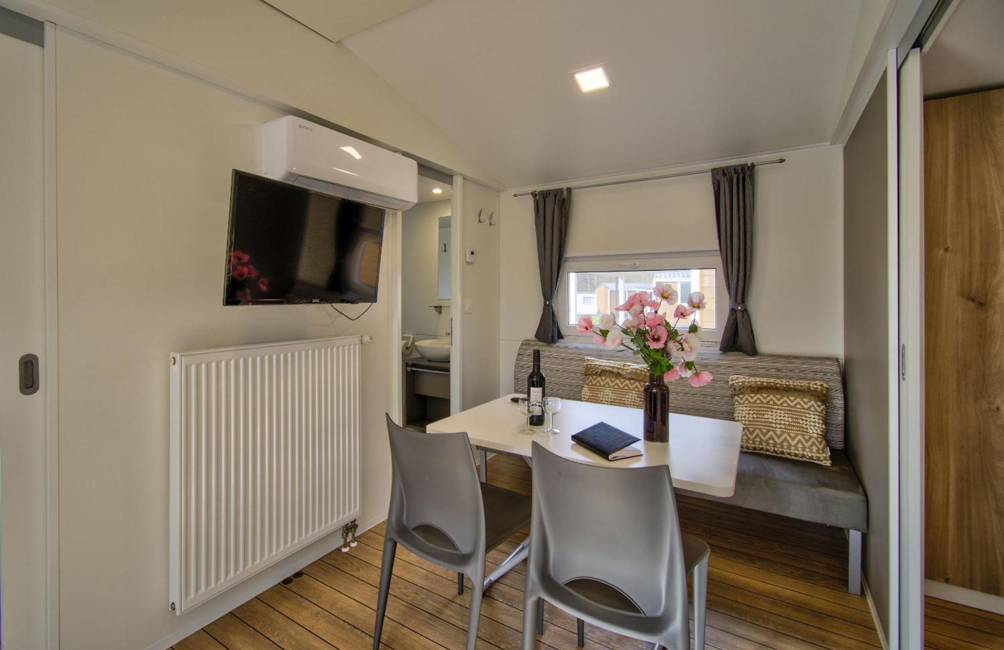 Camping-Und Ferienpark Havelberge Gross Quassow Exterior foto
